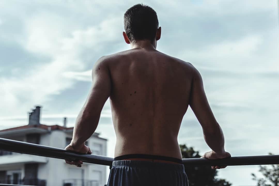 Illustration : Traction : muscles sollicités selon la largeur de prise