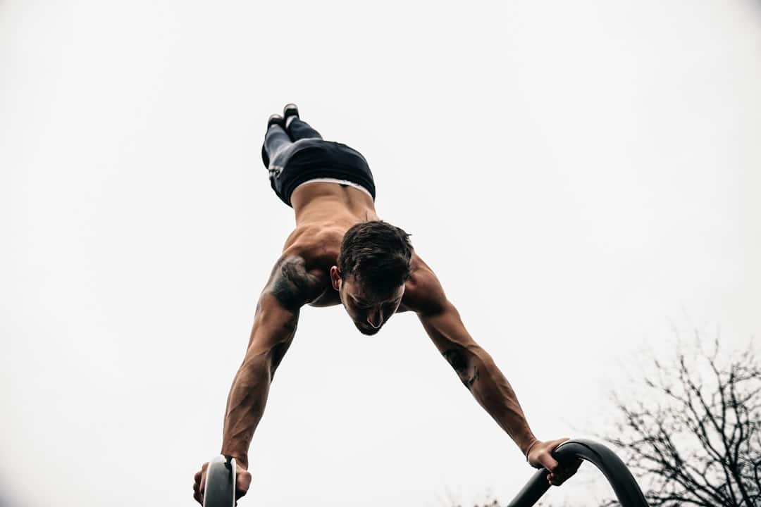 Illustration : Front lever : progression, technique et exercices